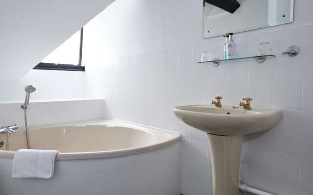 Bull Hotel Halstead by Greene King Inns