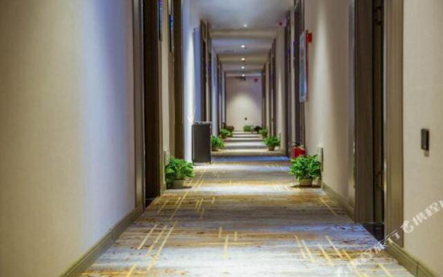 Home Inn UP Huayi Selected Hotel (Huanghua Zhongjie Branch)