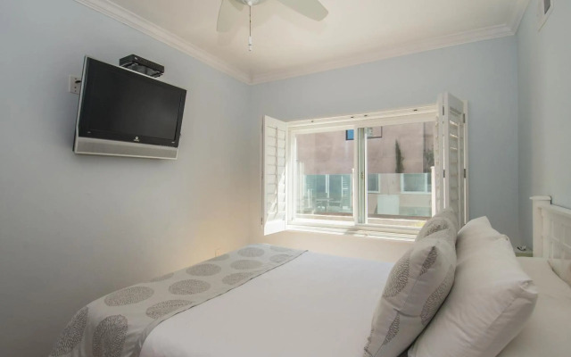 Venice on the Beach Hotel