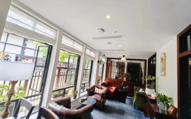 Tuxin Homestay (Chongqing Jindaoxia Pianyan Ancient Town)