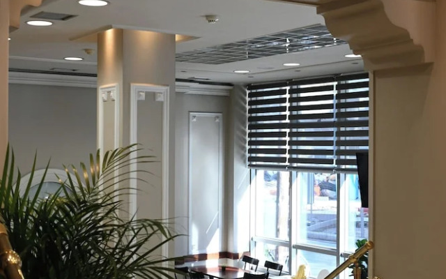 Achillion Hotel
