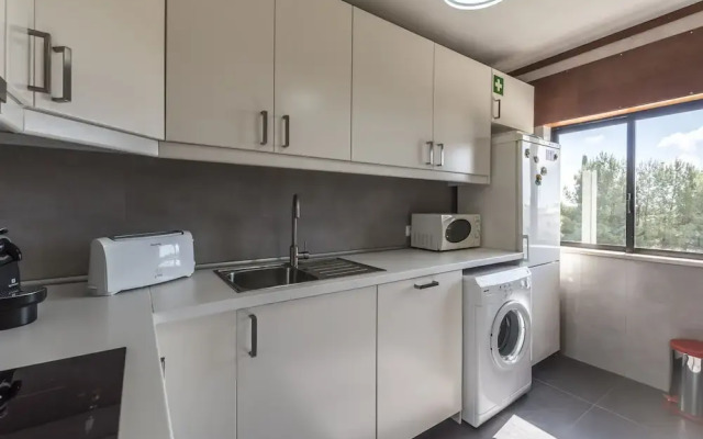 Fish House Flat With Pool