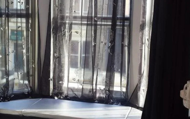 Sunrise Avenue Hotel