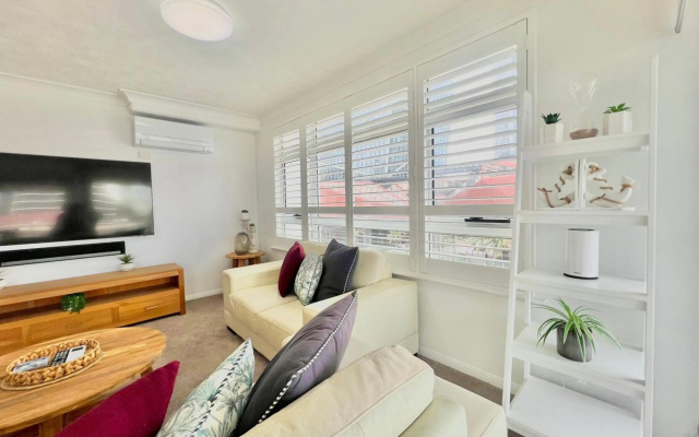 Wharf Boutique Apartments – Guest Rooms – Gold Coast