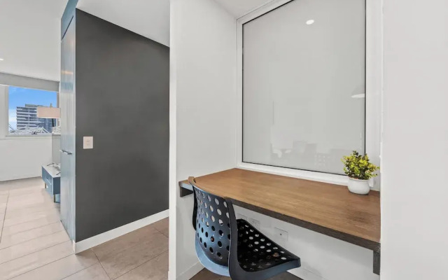 Trafalgar Lane Apartments by CLLIX