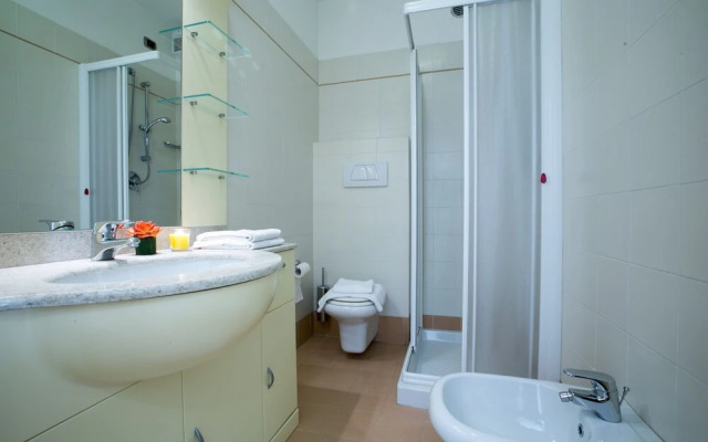 Porto Letizia Mimosa 2