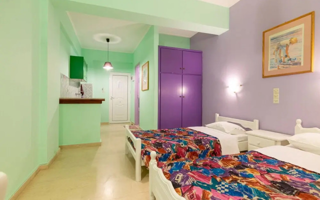 Ni-Mar Studios & Apartments