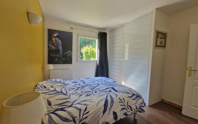 Holiday Home With Garden, Auray