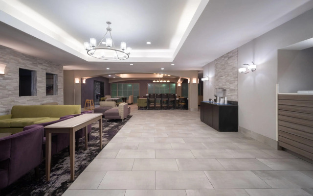 La Quinta Inn & Suites by Wyndham Atlanta Stockbridge