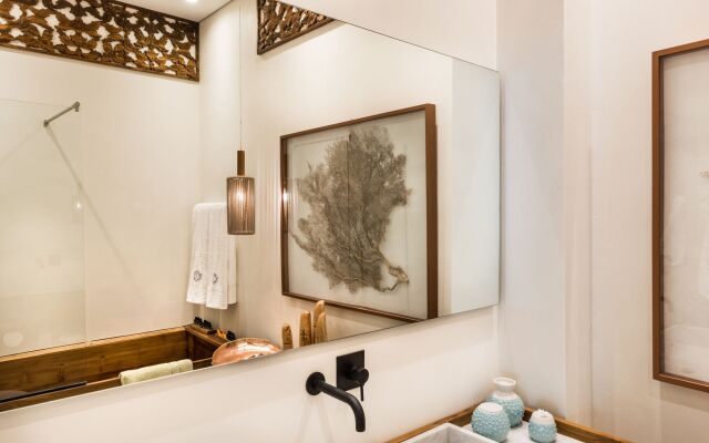 Nyx Chic Manor boutique hotel