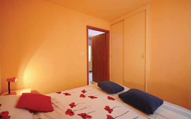Awesome Home in Vinez With Wifi and 7 Bedrooms