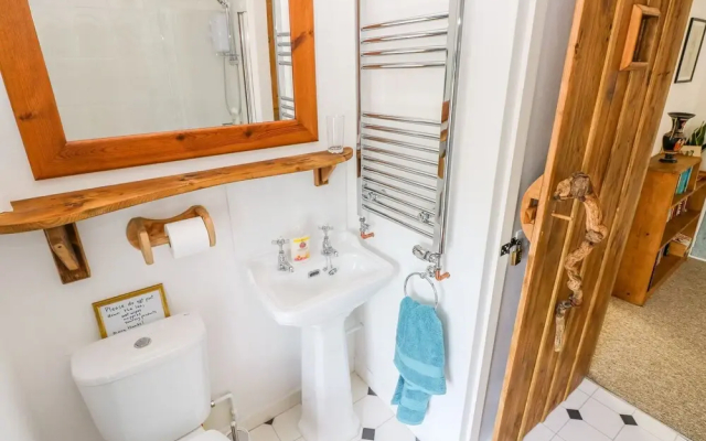 Sea Pickle Cottage