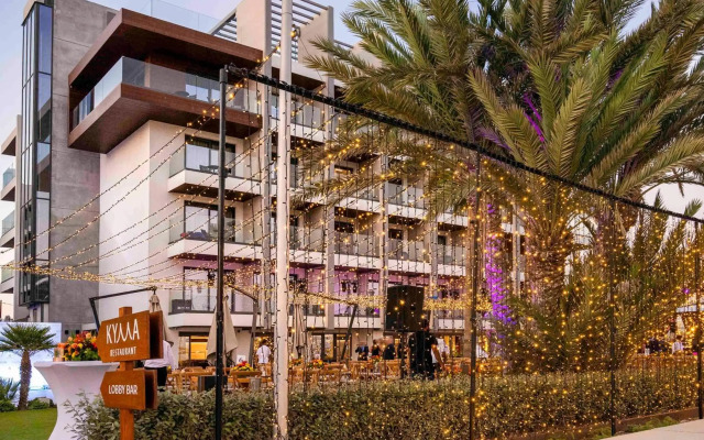 Mercure Larnaca Beach Resort