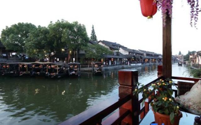 Regalia Riverside Boutique Hotel