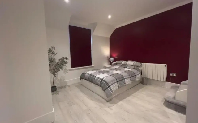 Apartmentsleeps8-wifi-famillyfriendly-citycentre