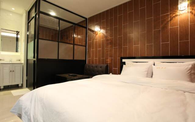 Russo Hotel