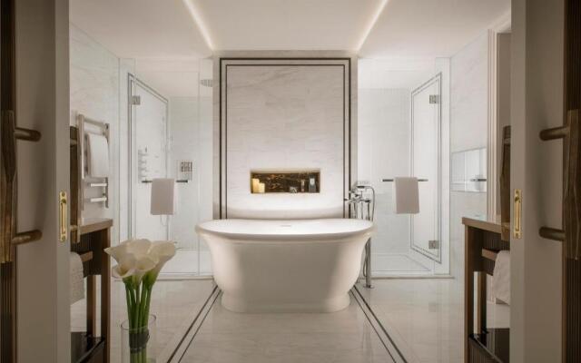 The Londoner Hotel