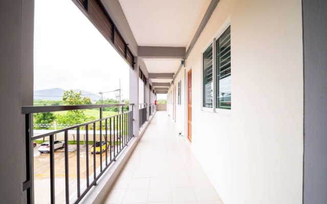 Ek Residence by OYO Rooms