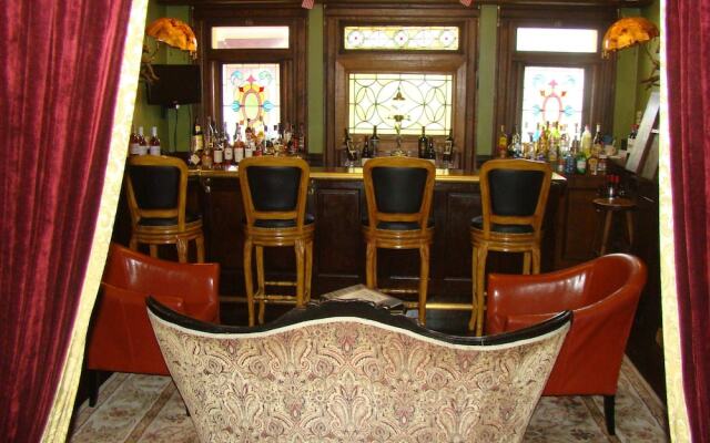 The Village Inn of Woodstock