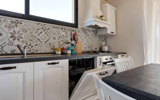 Belvilla by OYO Comfy Villa in Noto With Garden