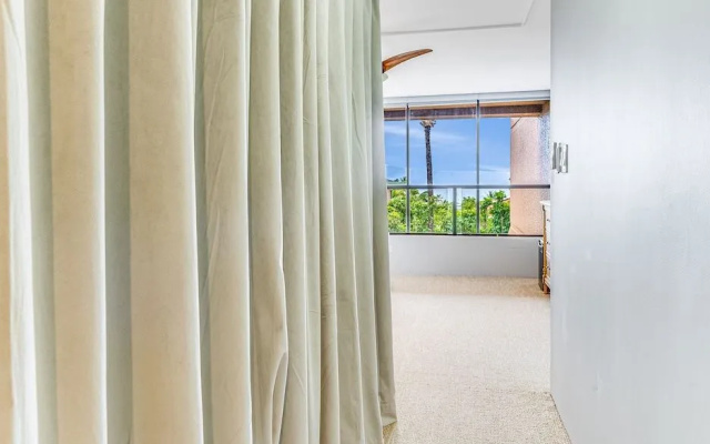Hale O Kalani 2 Bedroom Condo by RedAwning