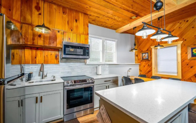 Mountain Treasure B&B