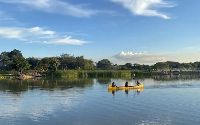 Stephen Margolis Resort