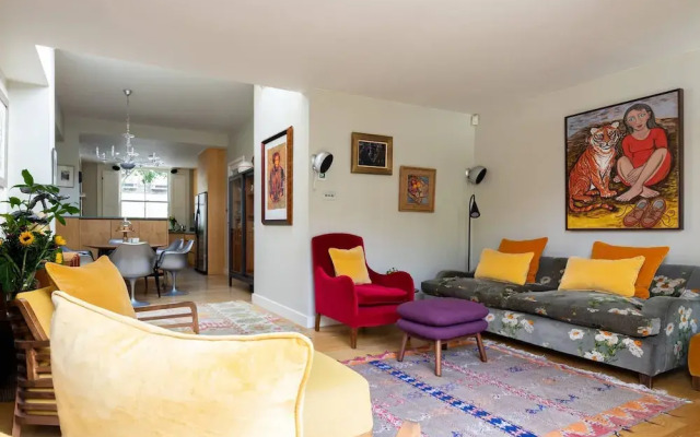 Willes Road II by Onefinestay