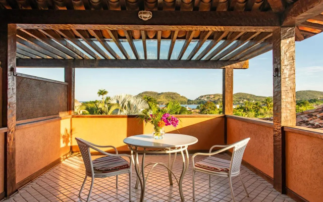 Ferradura Resort
