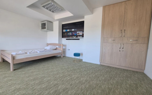 AdriaMont - Rooms and Co-working