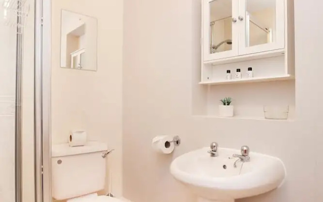 Week2Week Stunning 2 Bed Tynemouth Apartment