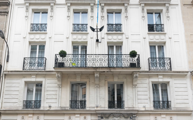 Hôtel Cervantes by Happyculture