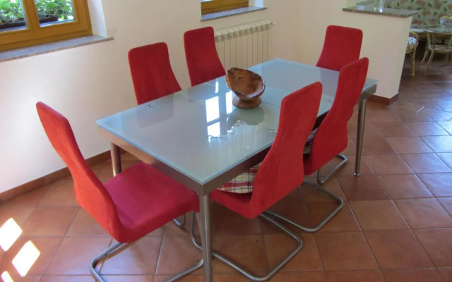 House Dolenja Trebuša
