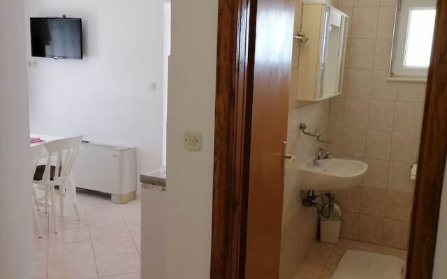 Apartment 7, First Floor