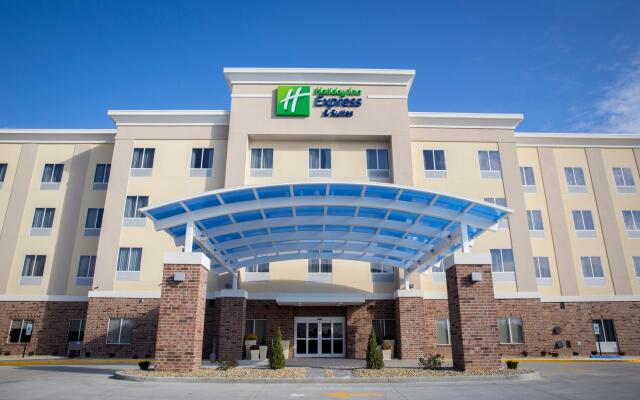 Holiday Inn Express & Suites Edwardsville, an IHG Hotel