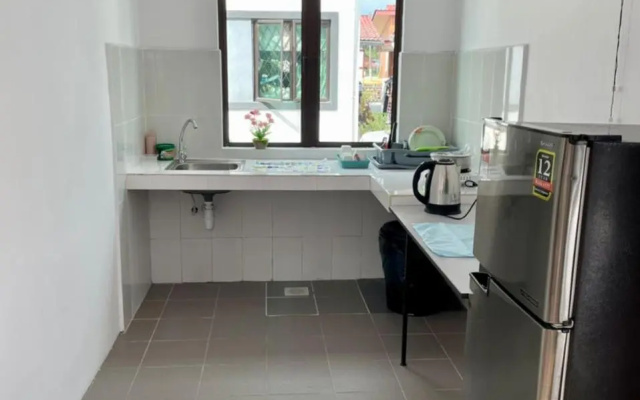 Inderaloka Villa 23A Free Parking – Guest Rooms – Pelabuhan Klang