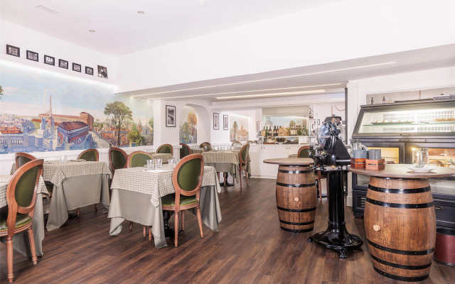 Radisson Blu GHR Hotel, Rome