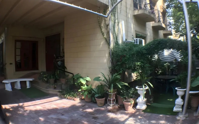 E Lodge Guest House