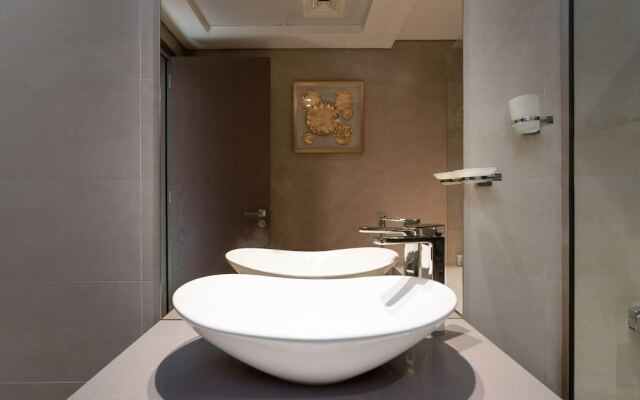 Lux BnB I AG Tower I Canal Views