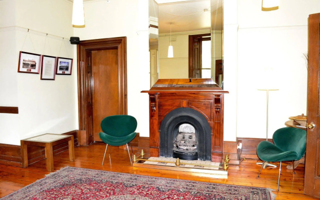 Richmond Hill Hotel