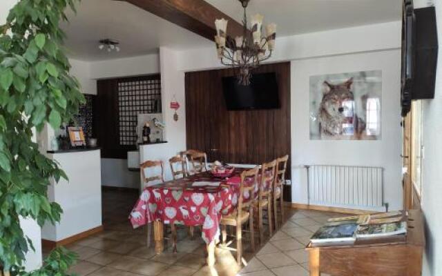 La Source Du Pre Masset