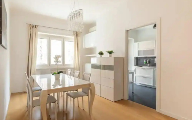 Elegant and bright property Rome Italy