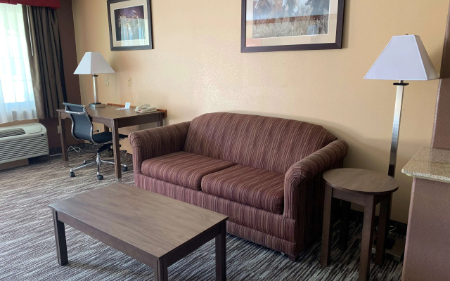 Best Western Windwood Inn & Suites