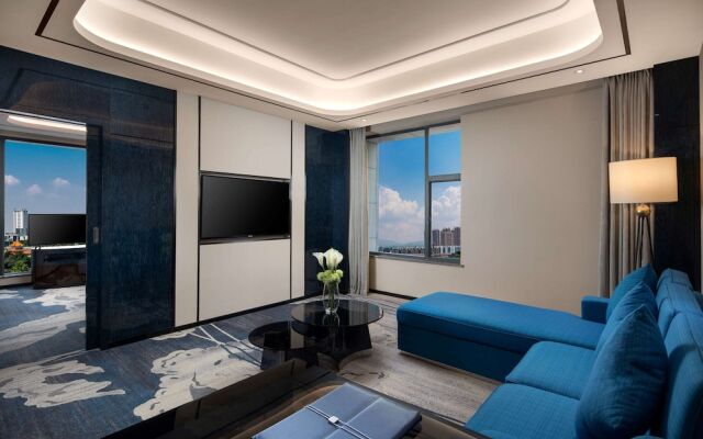 Ramada by Wyndham Mengzi Suites