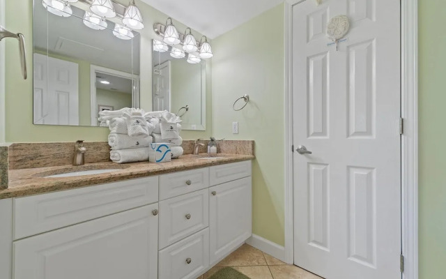 Seaspray Riverside 214