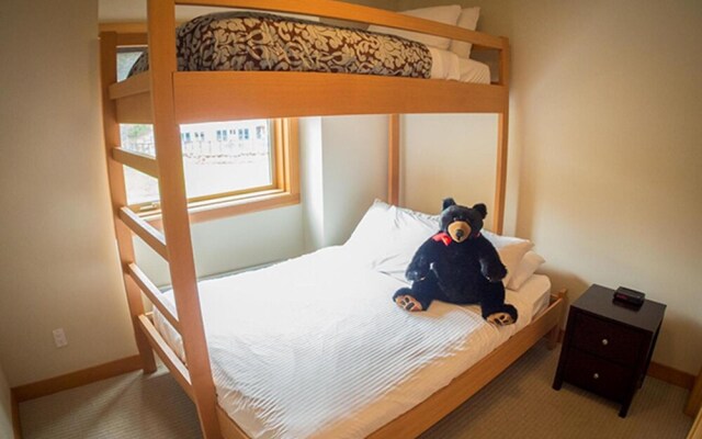 Kookaburra Lodge #302 By Bear Country