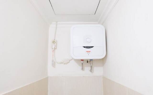 Homey 2Br At Puncak Permai Apartment