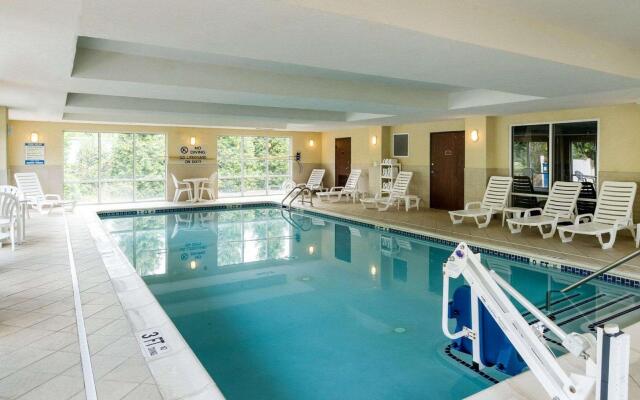 Comfort Suites Seaford