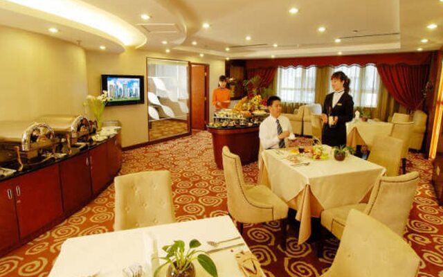 Yun-Ray Ambassador Hotel