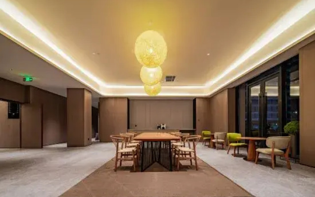 JI Hotel (Chengdu Southwest University of Finance and Economics Subway Station)